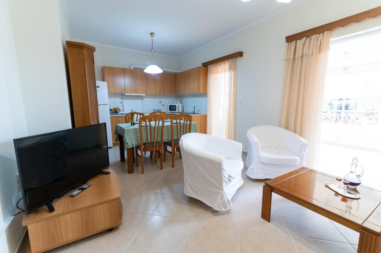 Ikaros Apartment Preveza Exteriör bild