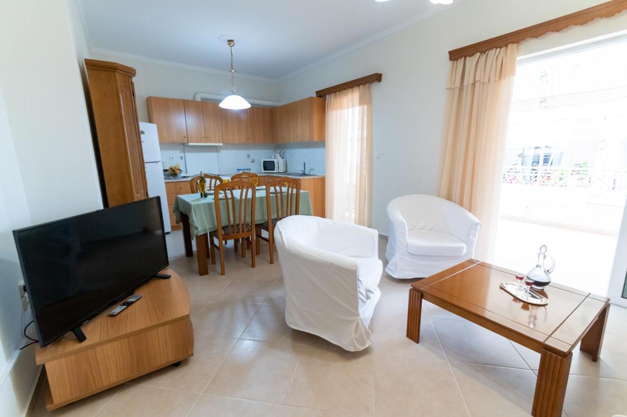 Ikaros Apartment Preveza Exteriör bild